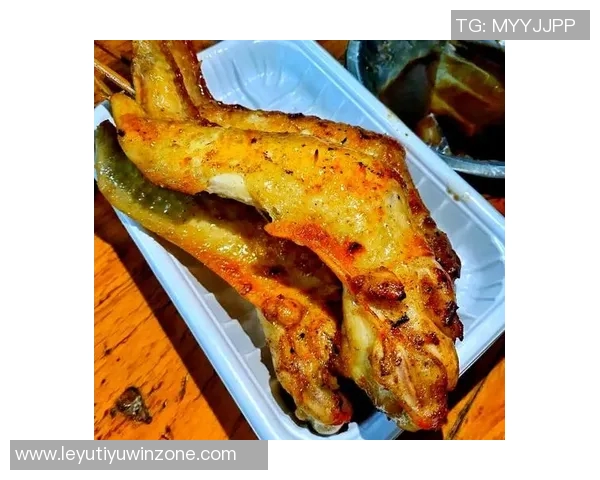 媒体人分享与亚当斯赛后夜宵合影羊肉串烧烤尽享美味时光 媒体人分享与亚当斯赛后夜宵合影羊肉串烧烤尽享美味时光