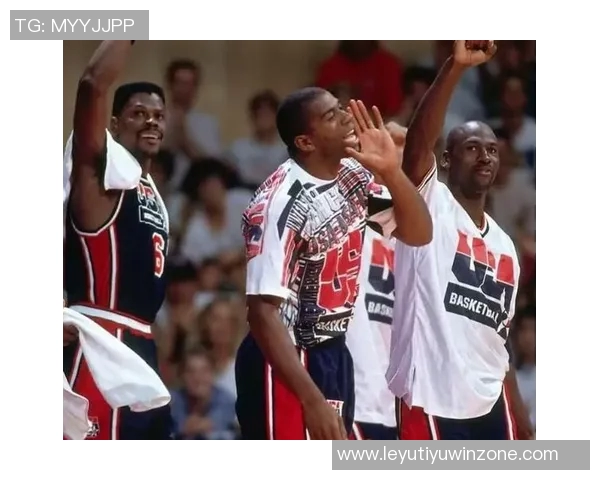 小白单场豪取25分5板5助5帽上一位达成此成就的后卫竟是乔丹