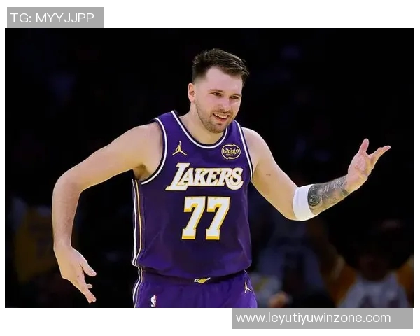 东契奇首节表现轻松自如7投4中斩获13分2板3助1断1帽展现全能实力