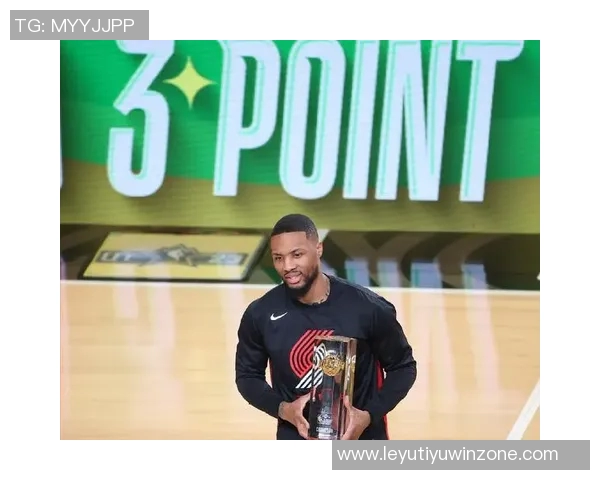 夸梅直言布朗尼不应模仿库里和利拉德的超远三分风格